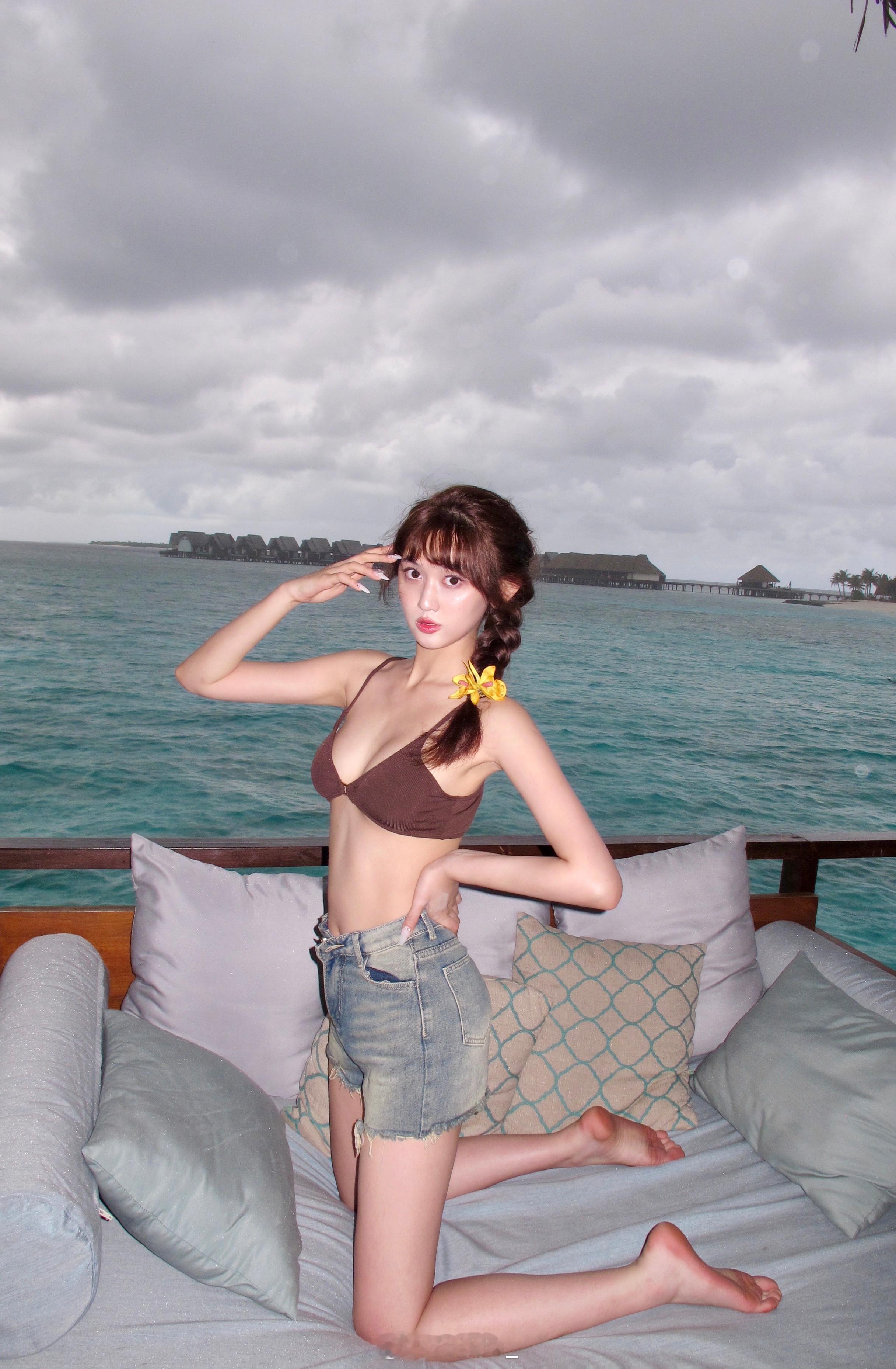🏝️  