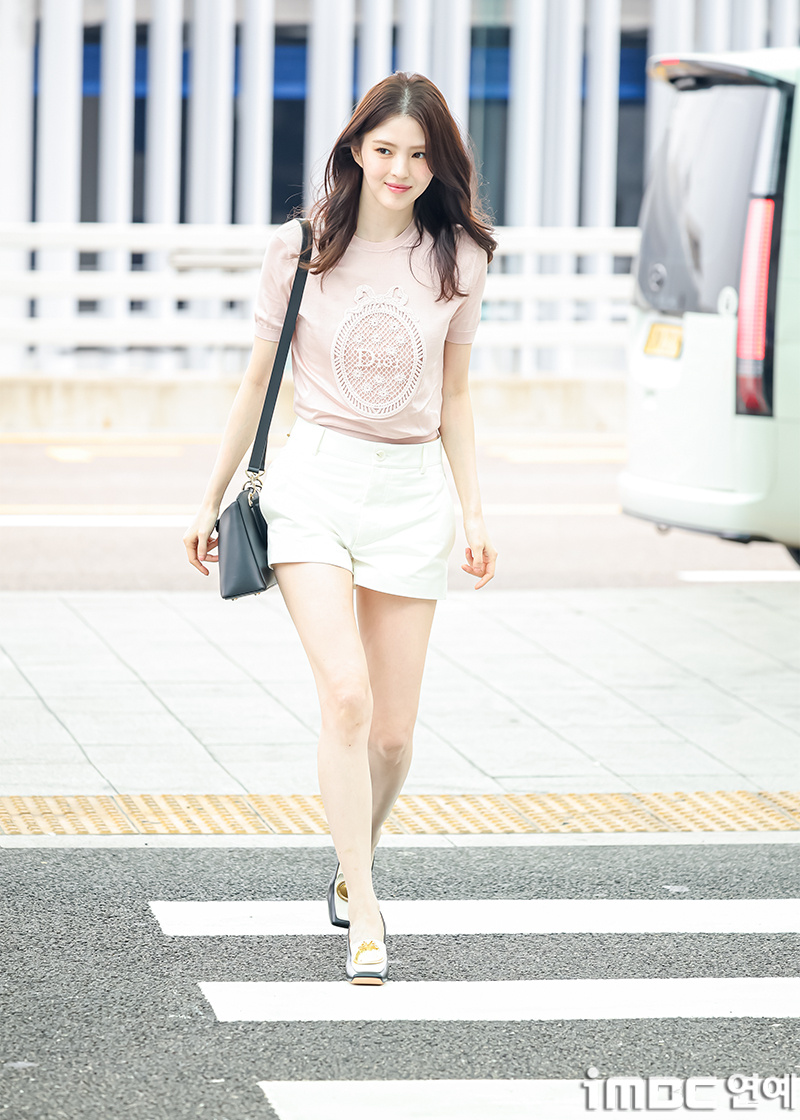 韩素希 🦋韩素希dior形象大使 260704 ICN出境新闻图女神好瘦好美一