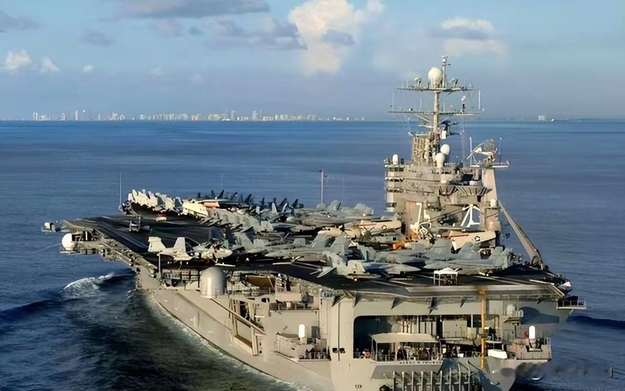 中美再现南海对峙?美航母拉
警报：055加轰6来了
因菲律宾在斯卡伯勒浅滩活动增