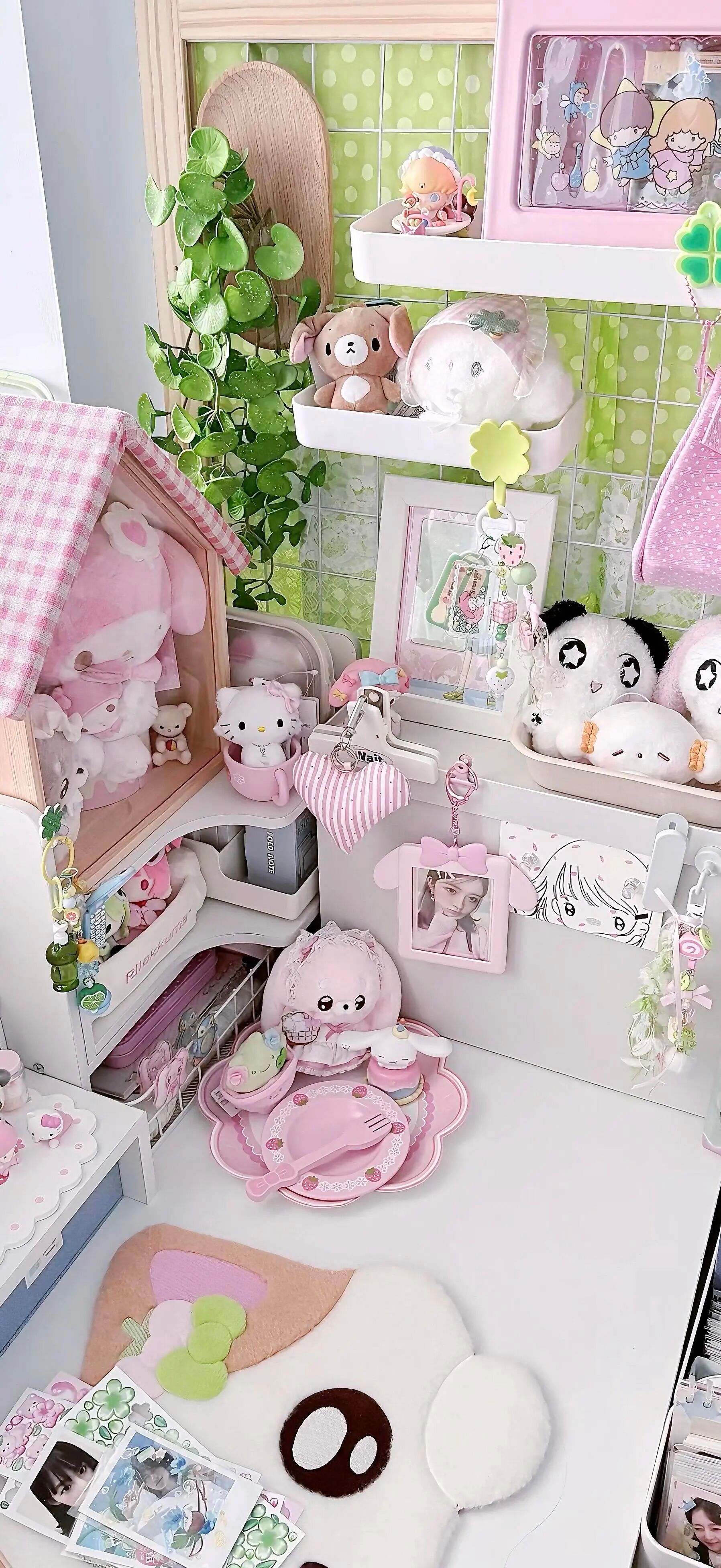 𝙎𝙝𝙖𝙧𝙚｜壁纸 可爱  治愈₊⁺♡₊⁺全面屏壁纸｜高清无水印丨审美积