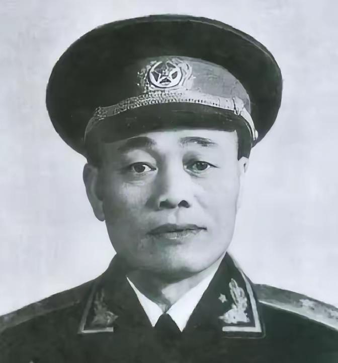 1977年，执掌大西北20年的冼恒汉被叫去谈话，10分钟丢掉所有官职，5年后看到