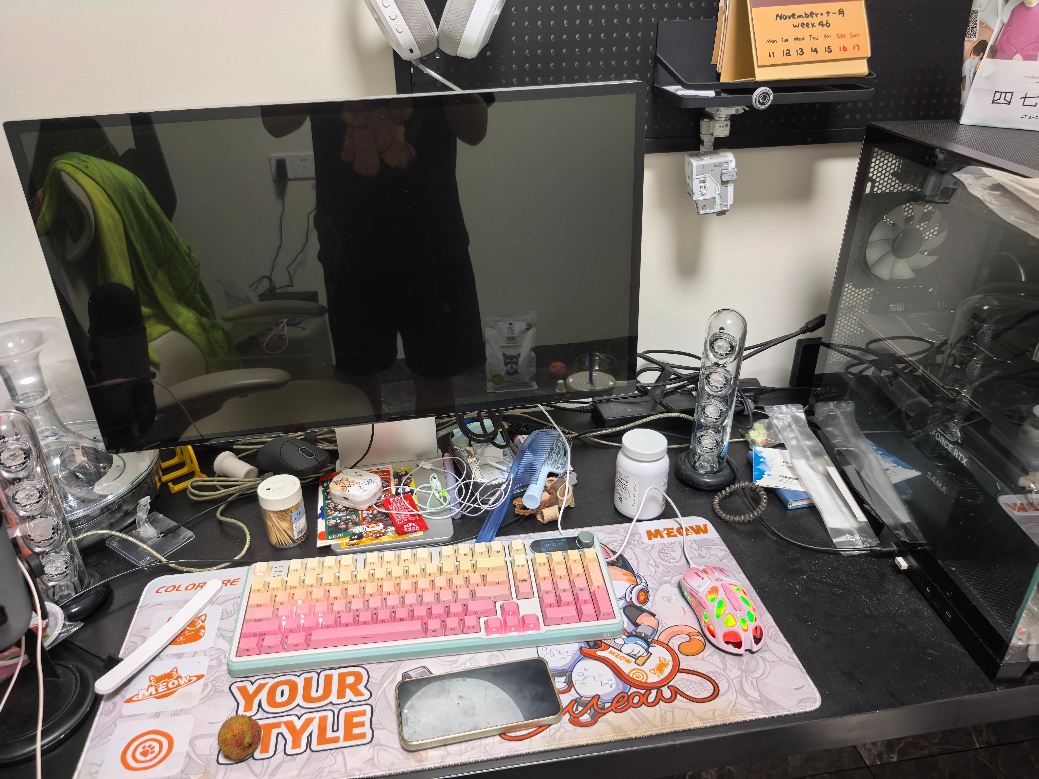 鱼姐今天打dota2社区比赛结果电脑突然黑屏了，我修了五分钟发现修不好一点，于是