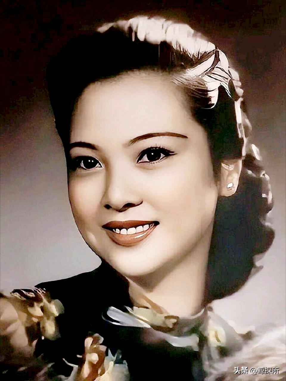 [微风]1956年10月14日，毛人凤因患肺癌躺在病床上奄奄一息，妻子向影心端着