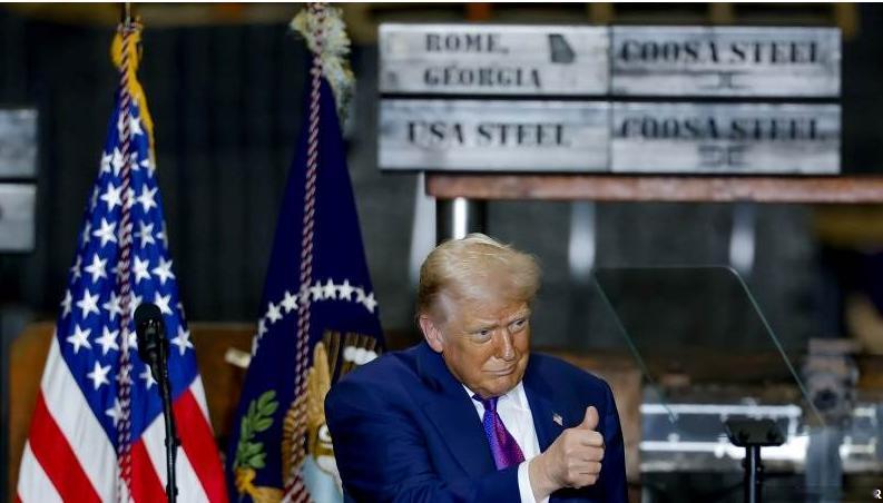 [特朗普称自己是唯一放弃薪水的美国总统 抱怨