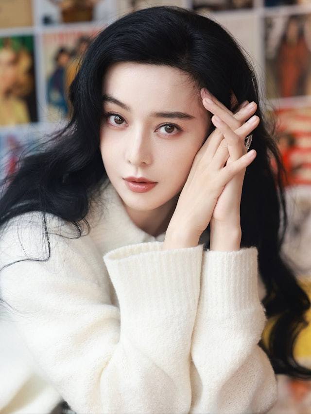 近日，新晋影后接受外媒专访，罕见谈及如何度过这段空白期、如何从低谷振作并重整旗鼓