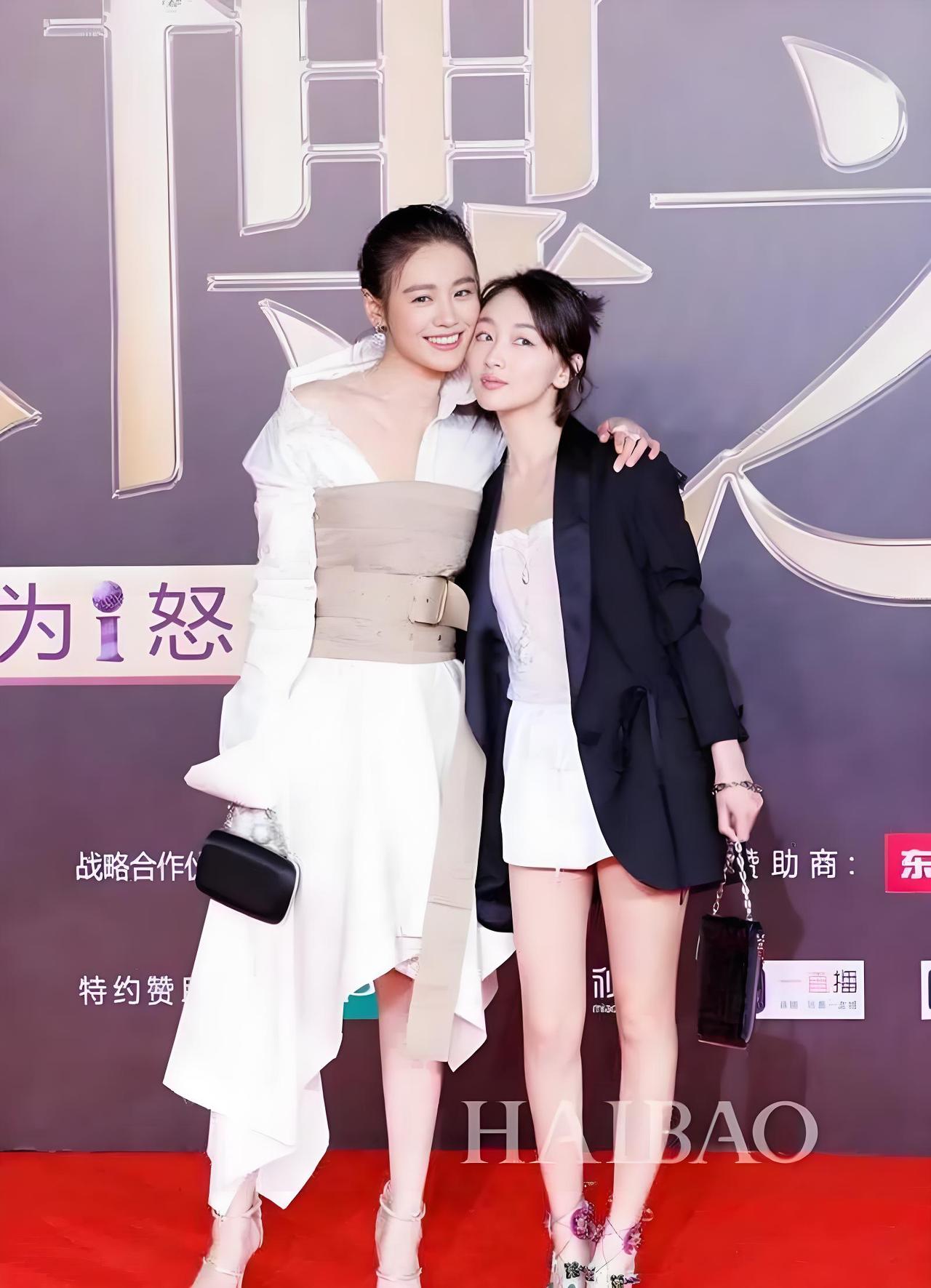 周冬雨旁边的美女是谁？她也是演员吗？没看过她演的剧。