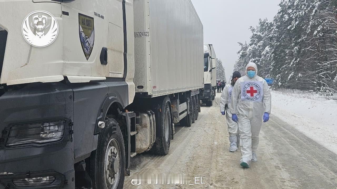 俄乌两军昨天进行了新年的第一次阵亡士兵遗体交换，1000具乌兵遗体交换38具俄兵