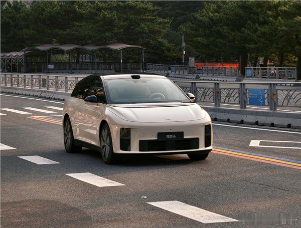曝理想i6售价或低于23万 高管在线辟谣9月1日，昨日有媒体报道称，理想汽车正在