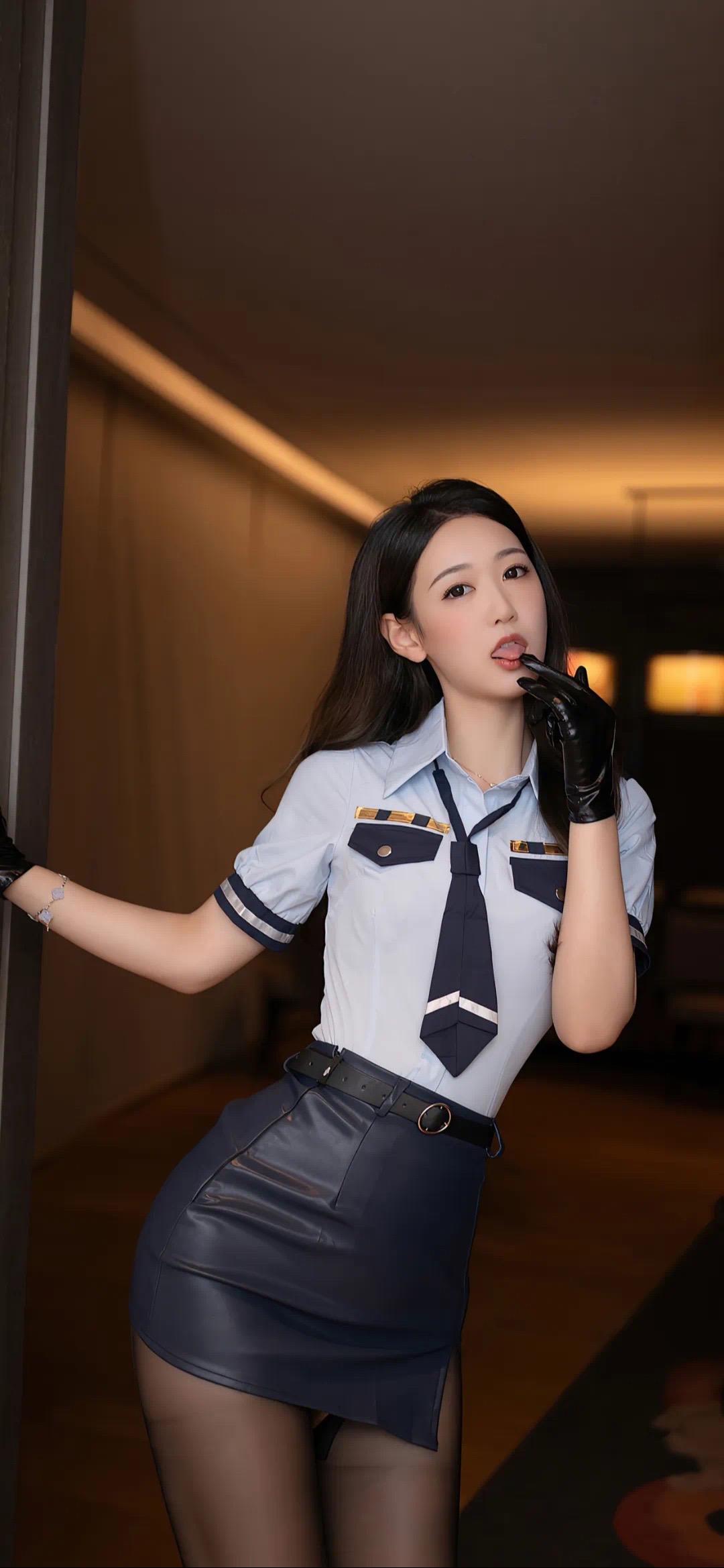 唐安琪 制服诱惑