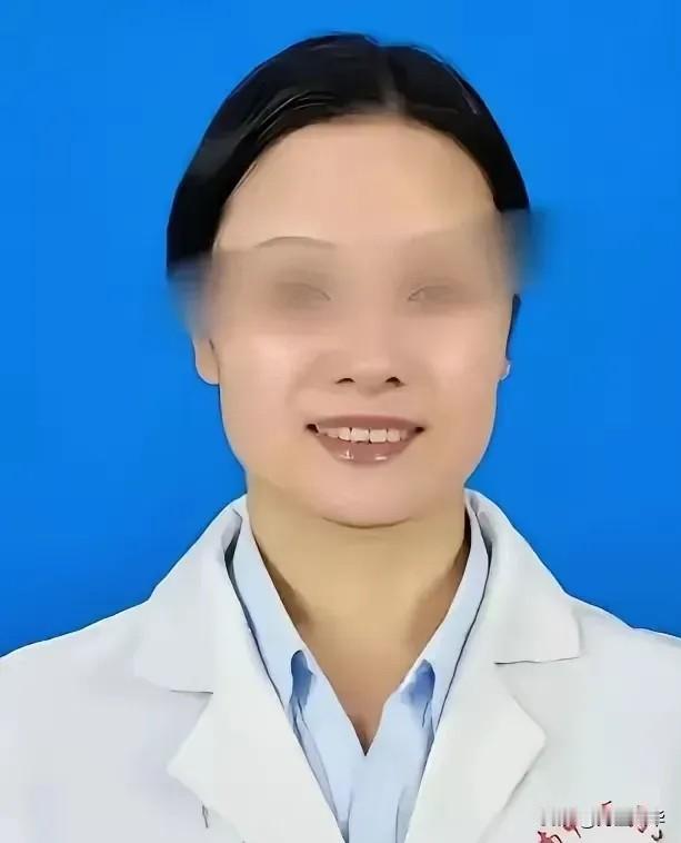 如果不是被科室下属举报，可能她就要安全着陆了。

给自己的女儿转账800多万，名