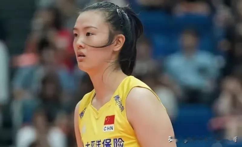 中国女排0：3日本！中国队“10个最”[玫瑰]

1，一传最稳—张常宁
2，扣球