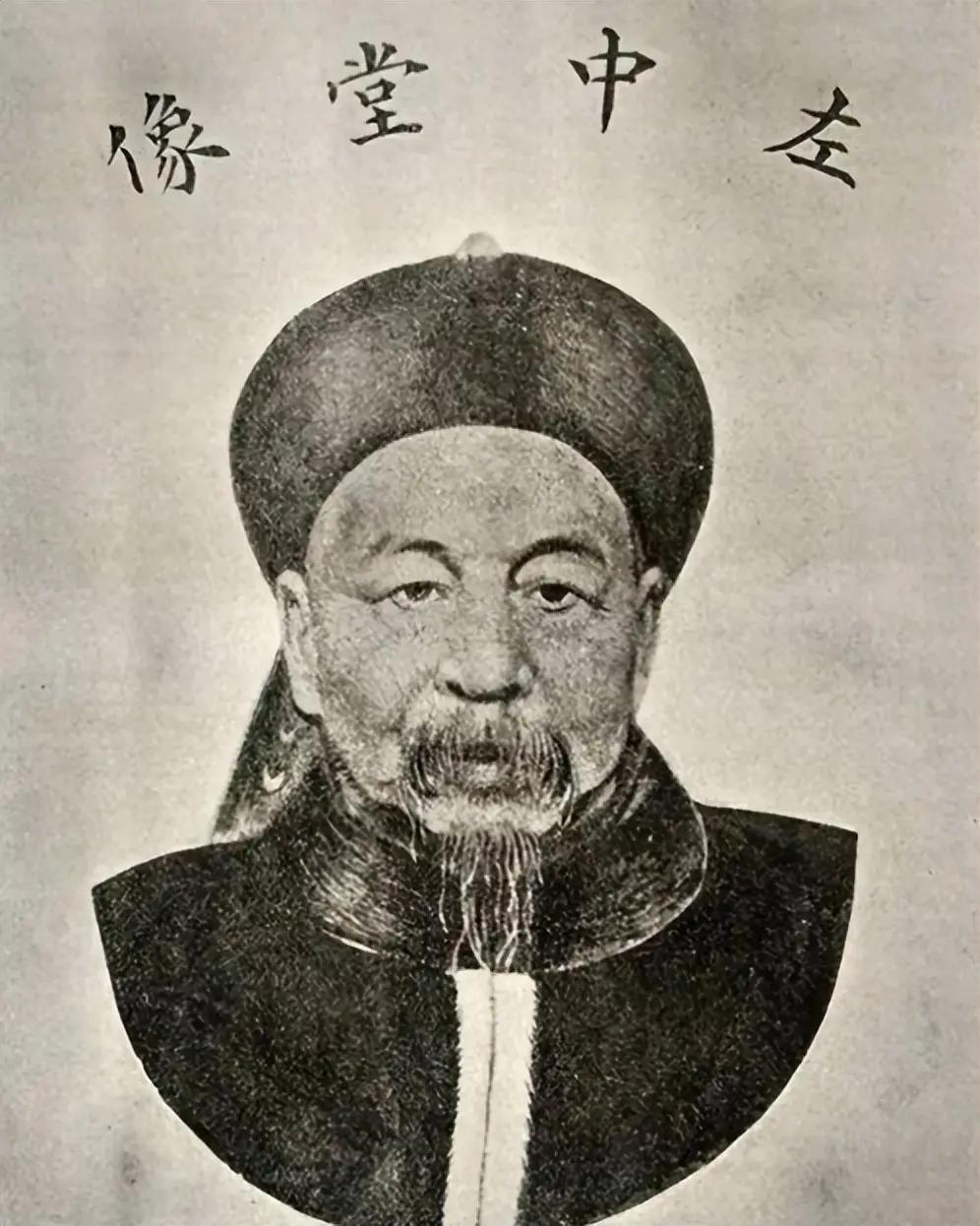 新疆那年是1865，都说那地方差点就没了，地图上要是真按李鸿章说的给划拉掉，现在