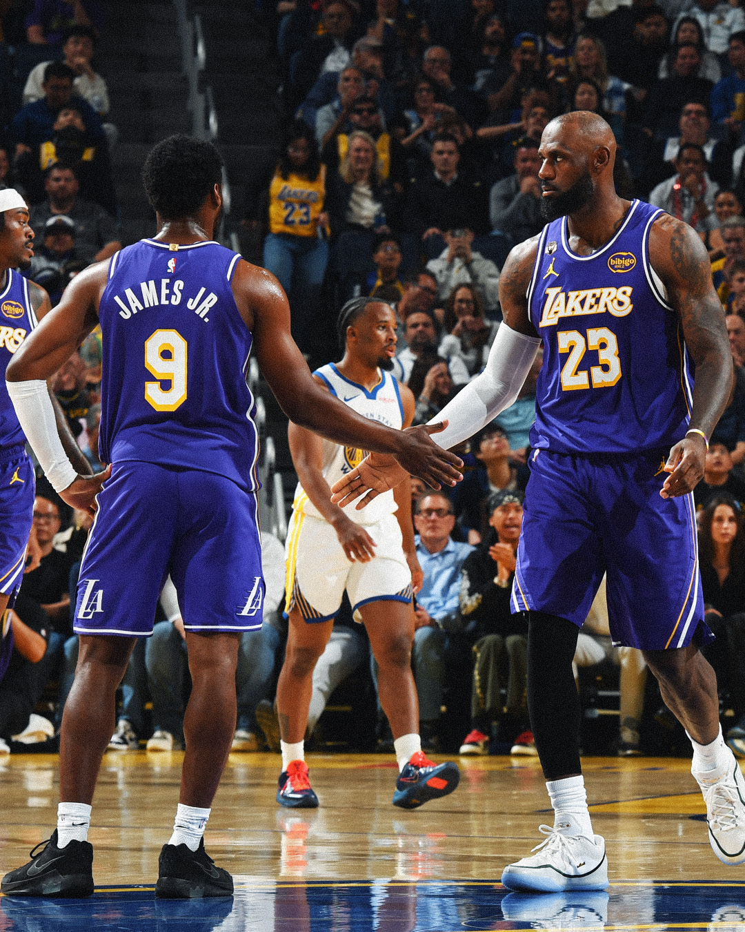 Bronny James 🤝 LeBron James布朗尼詹姆斯詹姆斯湖人v