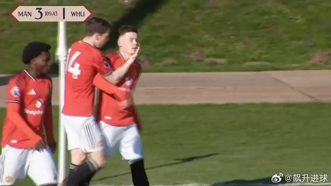 鲁尼长子进球吸引拉爵，下季或入曼联一队！小弗莱彻消失谜底揭晓曼联一线队周三折戟沉