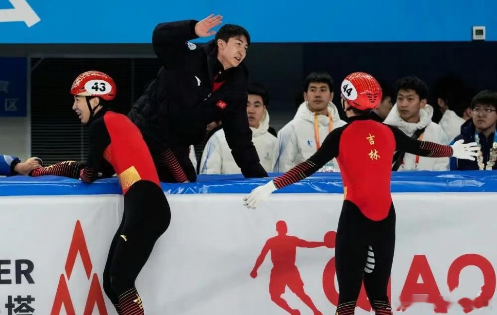 希望短道500米像平昌的武大靖 希望短道500米像平昌的武大靖，用速度和信念能够