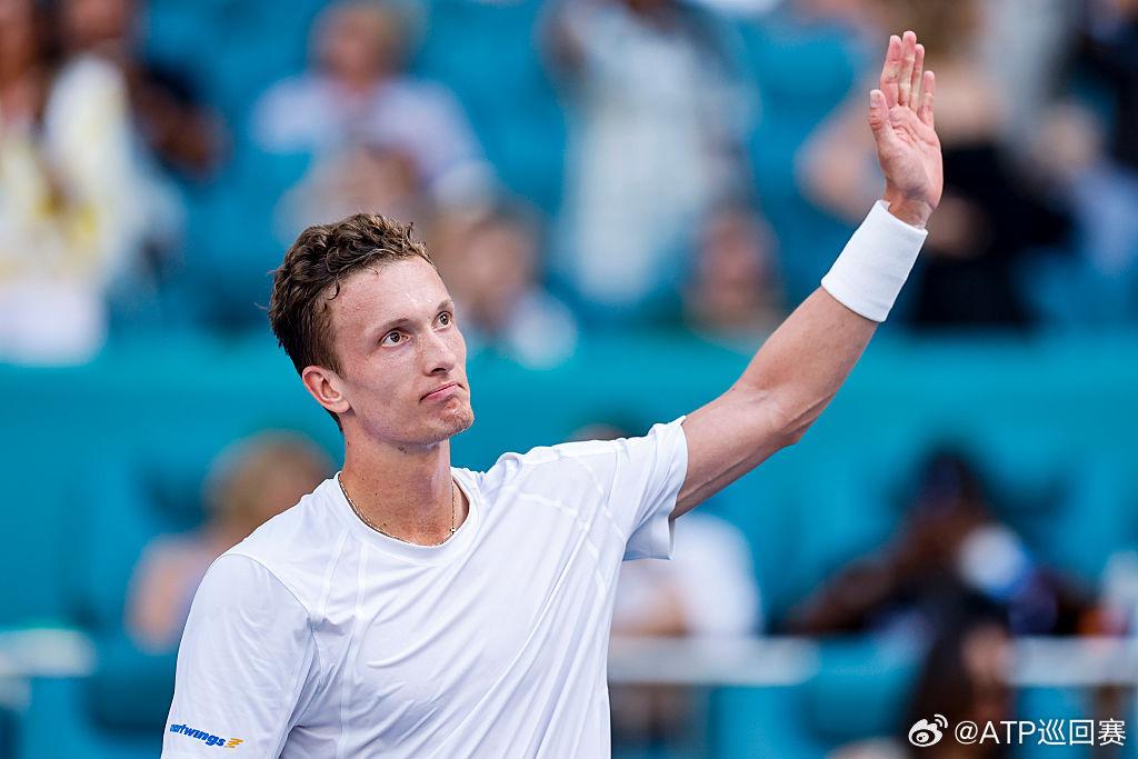 🌟 本周PIF ATP“排名之星”🚀 莱赫卡凭借迈阿密大师赛亚军的积分刷新生