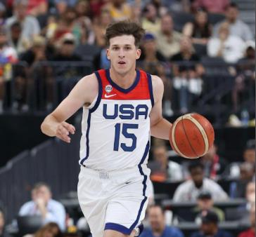 湖人队这次惨败，暴露三大致命隐患！
这场NBA杯四分之一决赛，湖人主场以119比