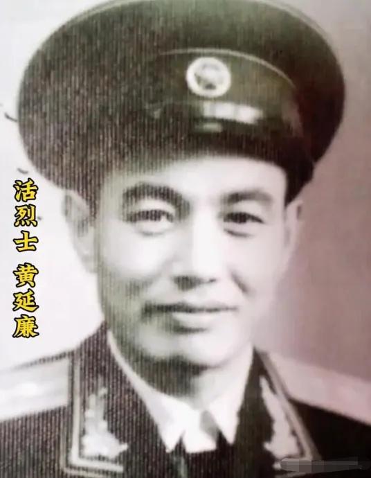 1944年，日军突然打开牢门，日本翻译对9名被折磨得不成人样的八路军战士说：“太