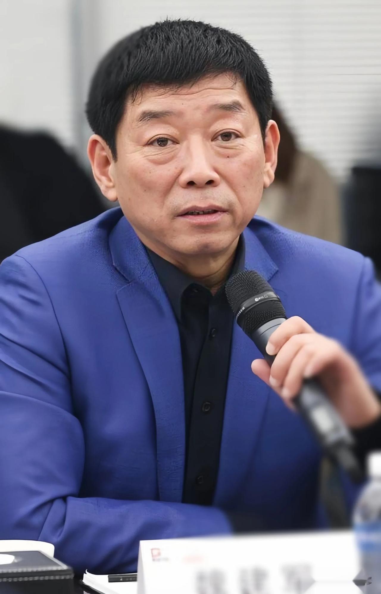 千呼万唤中，长城汽车9月份的销量终于遮遮掩掩的出来了，全国总销量不到10万辆！
