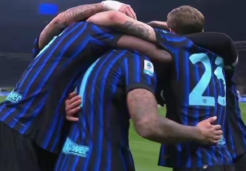 4-0横扫登顶！意甲争冠大乱斗，四强分差仅3分意甲第14轮焦点战落幕，国际米兰主