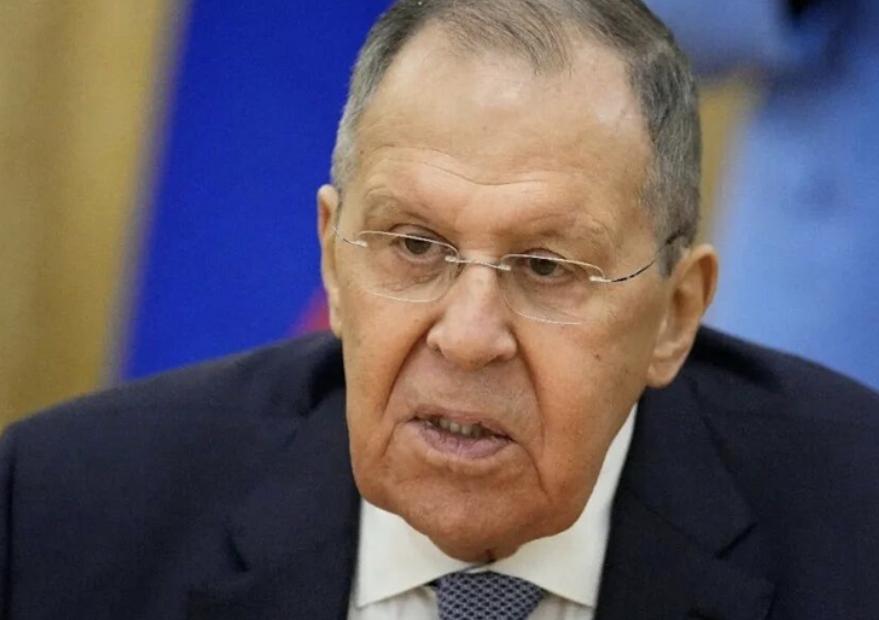 俄罗斯外长一句话把泽连斯基为什么不想谈判的原因说出来了，他就是舍不得总统的位置。