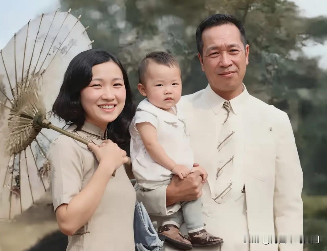 他是黄埔军校一期学员，率88师参加八一三淞沪会战，八百勇士坚守四行仓库。南京保卫