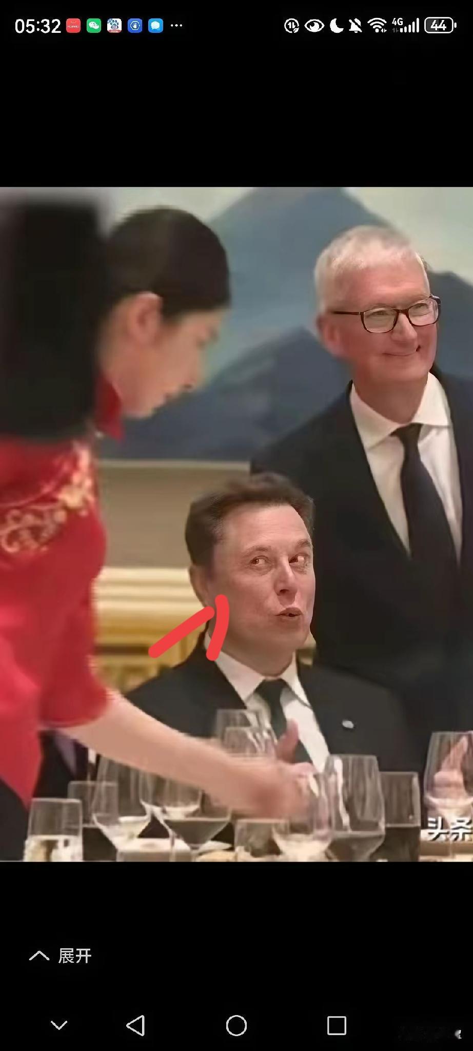 就因为这张照片
是在世界代表最古老，最气派，也是最豪华殿堂
又是招待当今世最顶级