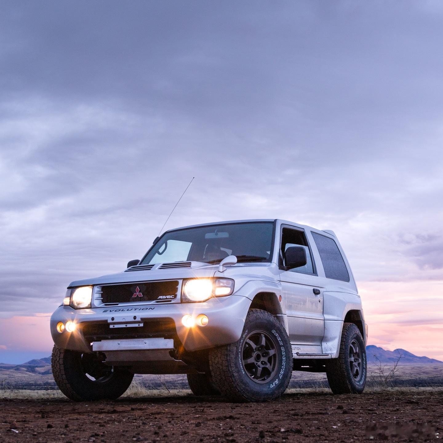 帕杰罗  拥有拉力赛绝对统治力的达喀尔战神，终极越野JDM车辆，在2023年进口