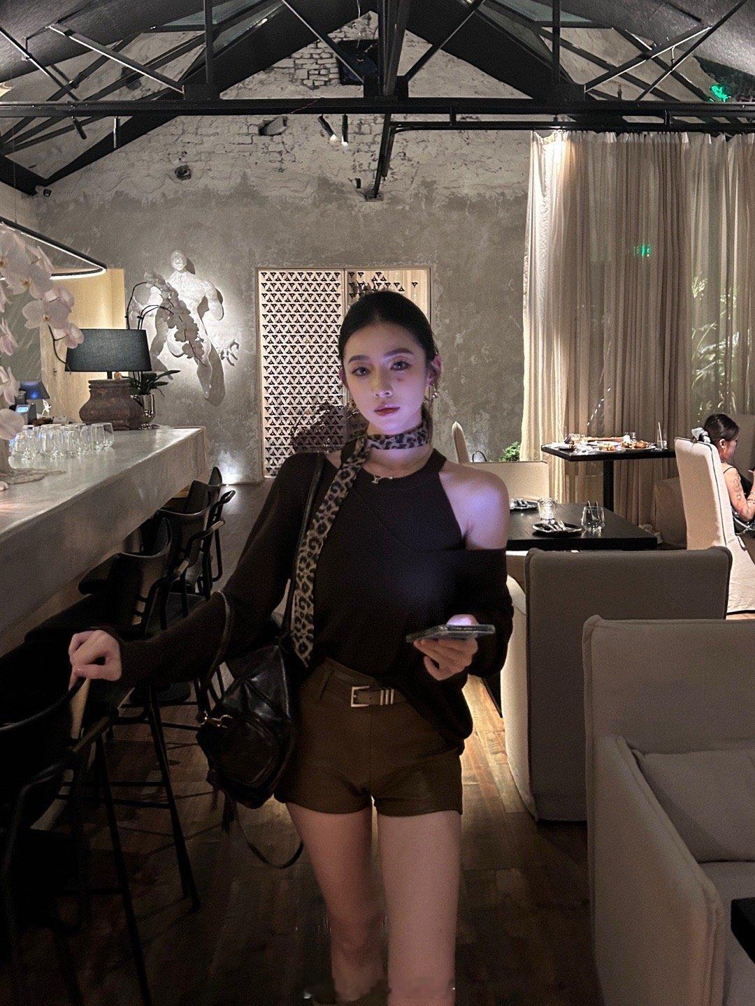 周五约会夜🥂脸受伤意外收获战损妆 还挺酷😎 ​​​