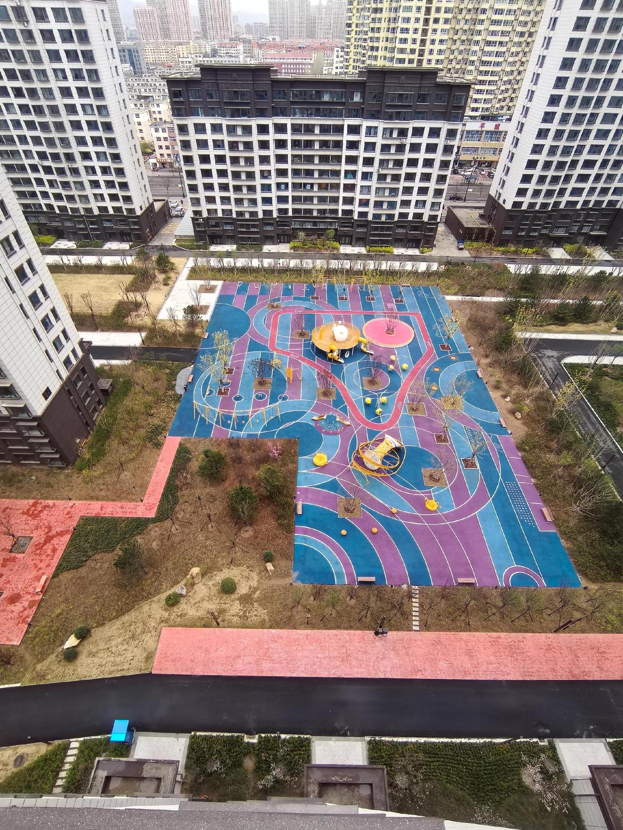 这里是大同天锐华城小区，小区的环境还可以 实地拍摄 城市建设 最美小区 最美小区