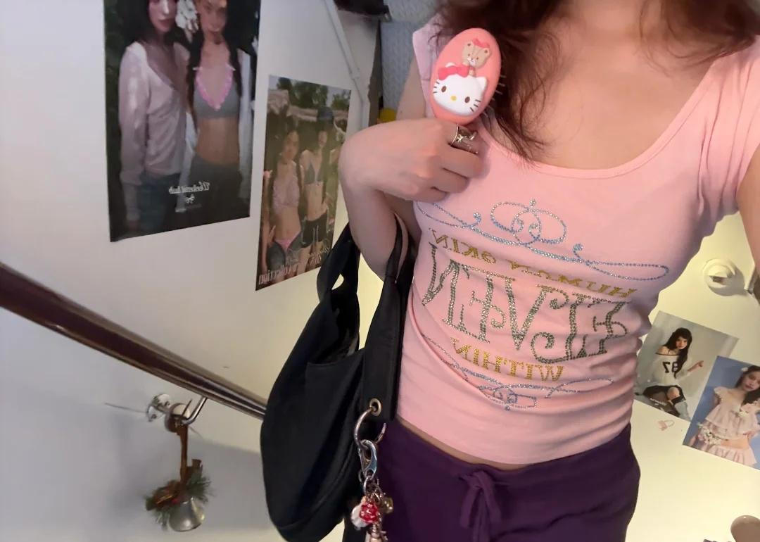 横图积累…
好喜欢这双马毛靴👢
时髦捕手 fyp 审美积累