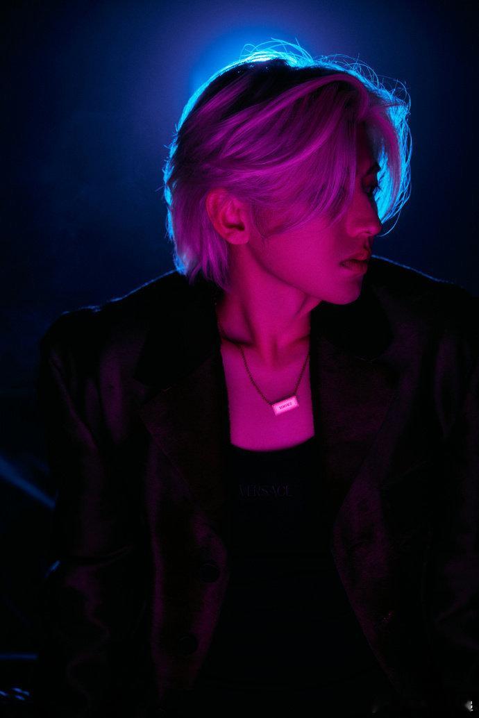 #蔡徐坤带着新歌去了格莱美GlobalSpin# 蔡徐坤 26 岁生日，《Rem