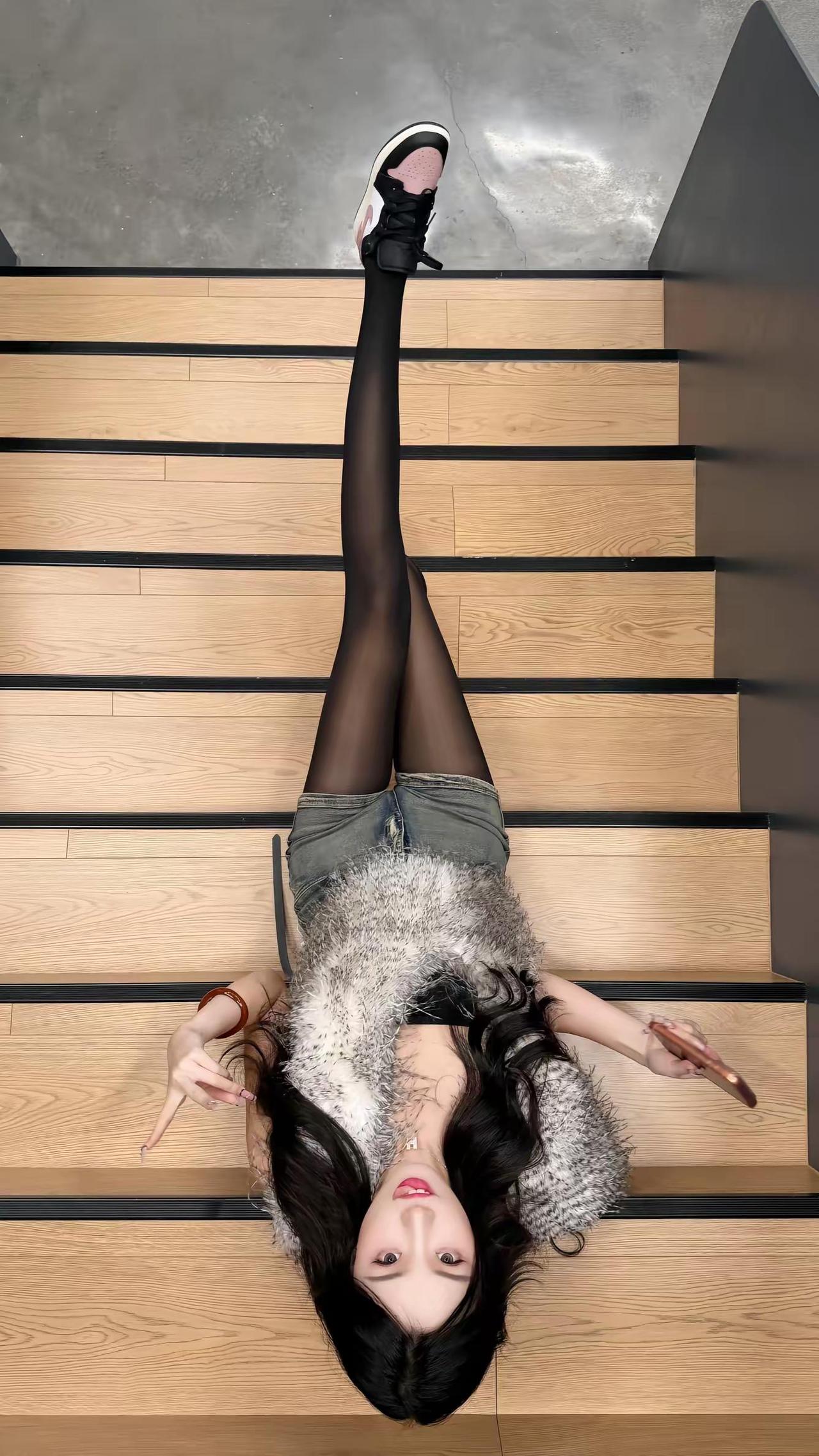 拥有 绝对的错觉厚黑美学 穿搭