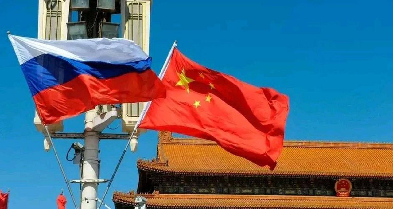 俄罗斯的“死穴”就是中国？2022年俄乌战争爆发时，整个西方齐心协力，对俄罗斯实