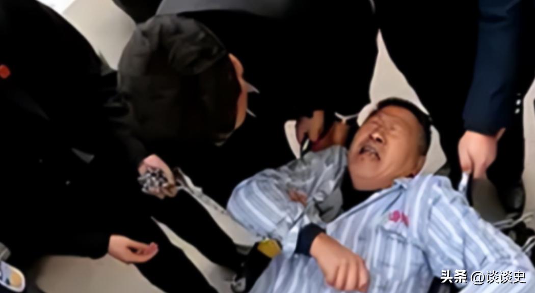 2015年2月10日，北京门头沟京煤集团总医院骨科病房开展强制执行工作。执法人员
