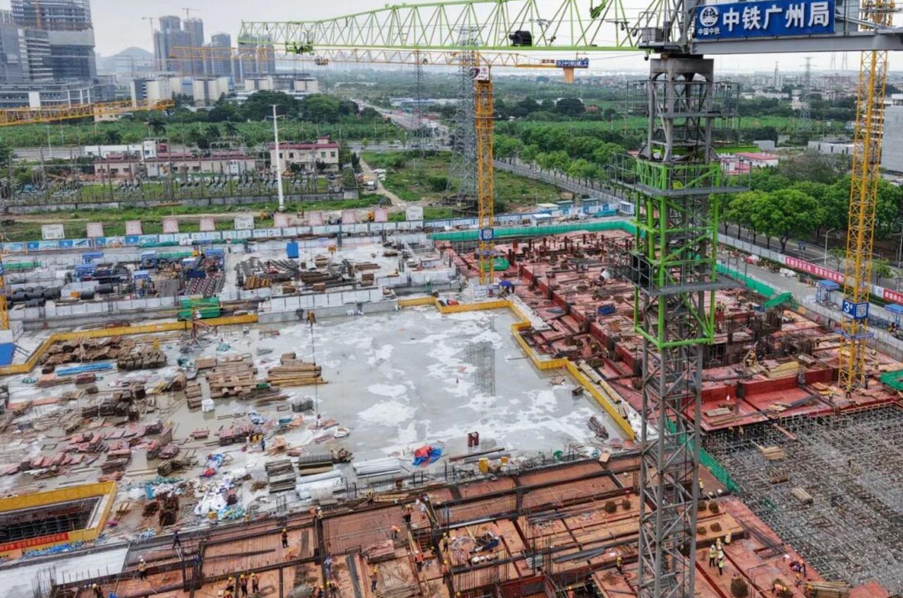 【省中医药科学院主楼“正负零”封顶】广东省中医院国家医学中心项目（广东省中医药科