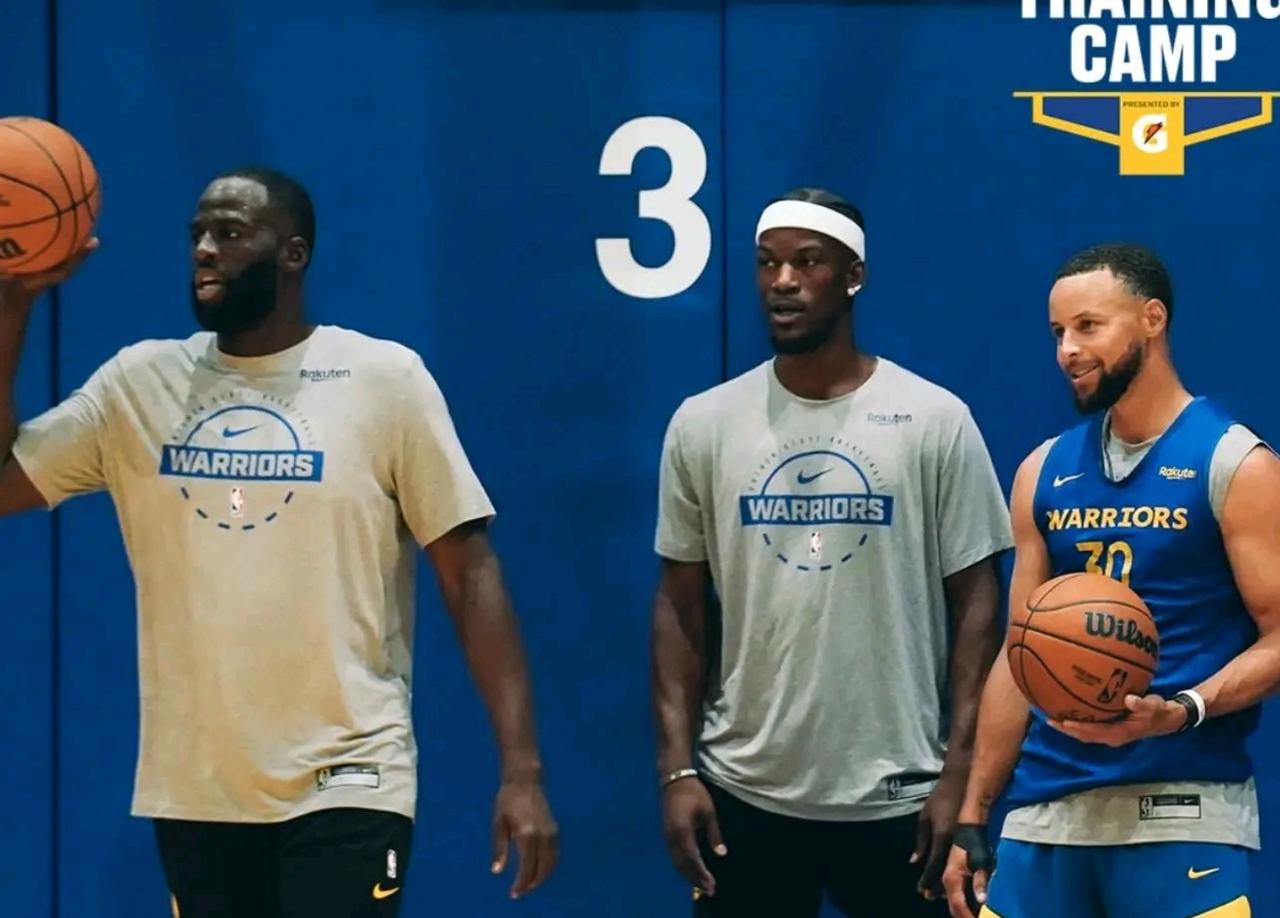 为什么科尔抱着格林不放？从普尔到库明加，年轻人越选择摆烂，科尔越不信任年轻人，就