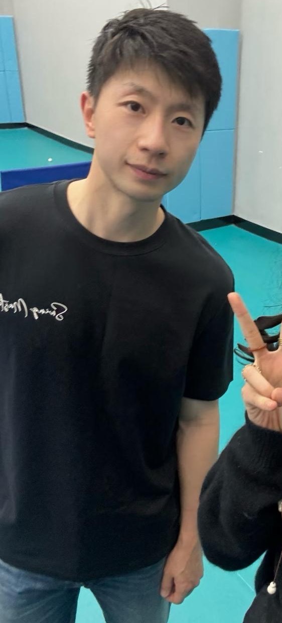 这张完全男大😋 