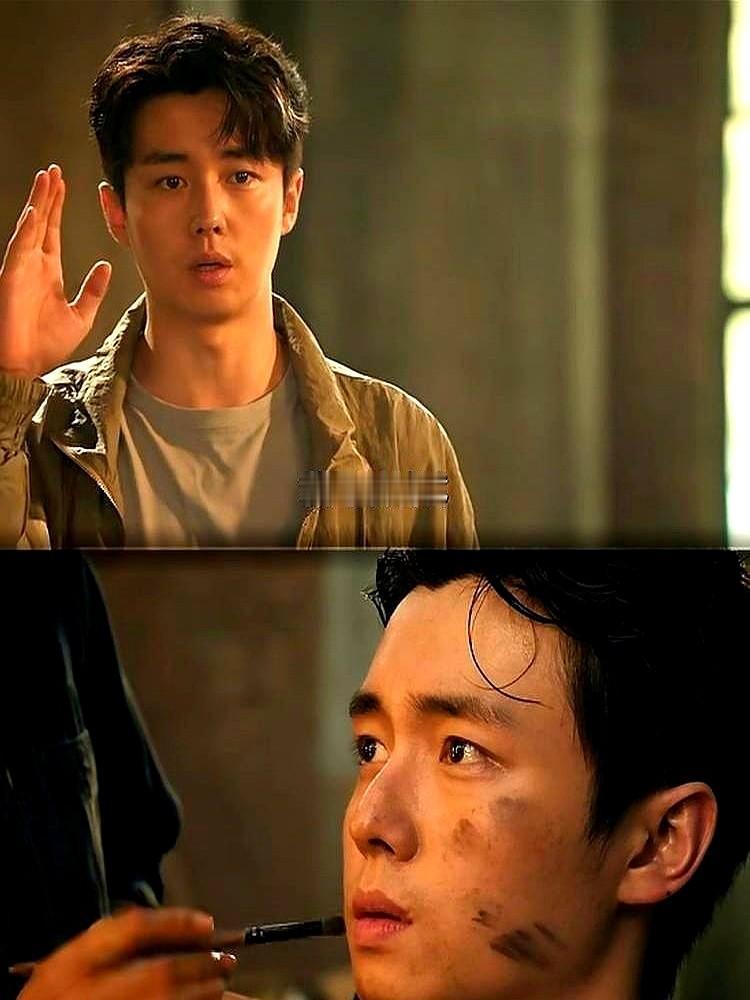 她穿着一身戏服拜堂，丈夫却爱上了她的死对头。

剧团里的“烧火丫头”忆秦娥，凭着