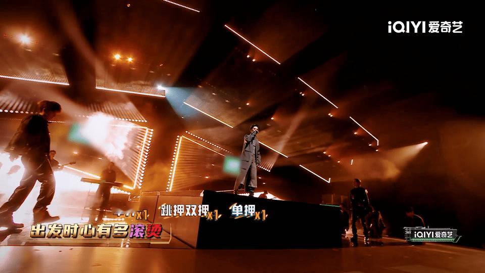 严浩翔颜如玉感谢粉丝的爱 不去刻意卖惨博取同情，平静叙说当下处境，再将满心感谢娓