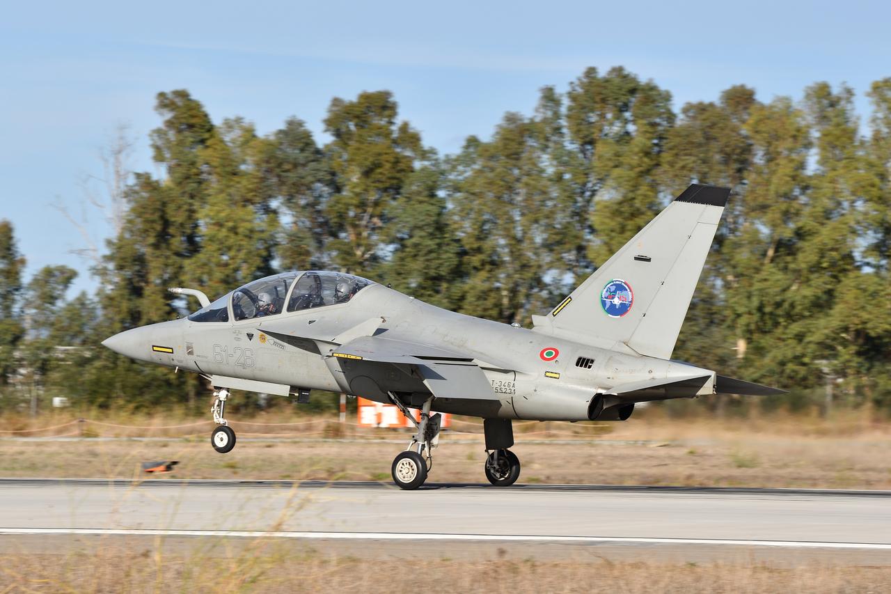 快讯！莱昂纳多收到奥地利空军12架M-346 FBlock20正式采购合同 
飞