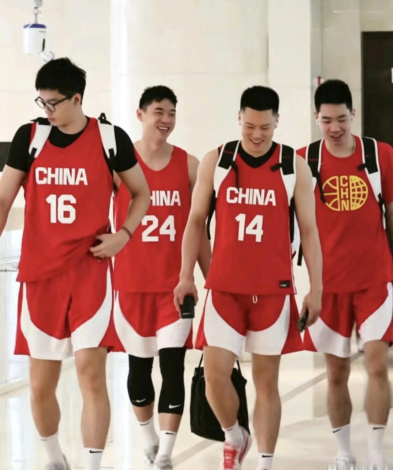 短暂休整后，崔永熙、焦泊乔和徐昕继续在北京集训👇 ​​​