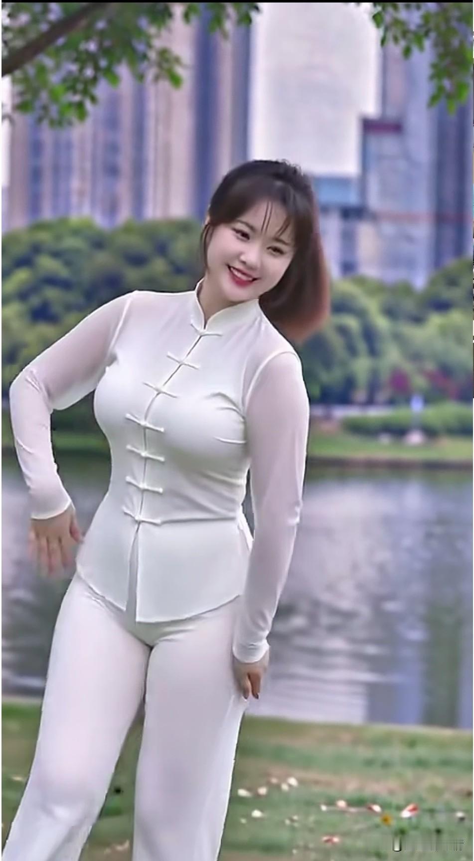 如果女人利用结婚彩礼骗钱怎么办？

先别急着骂“女人都物质”。骗彩礼的，跟真心过