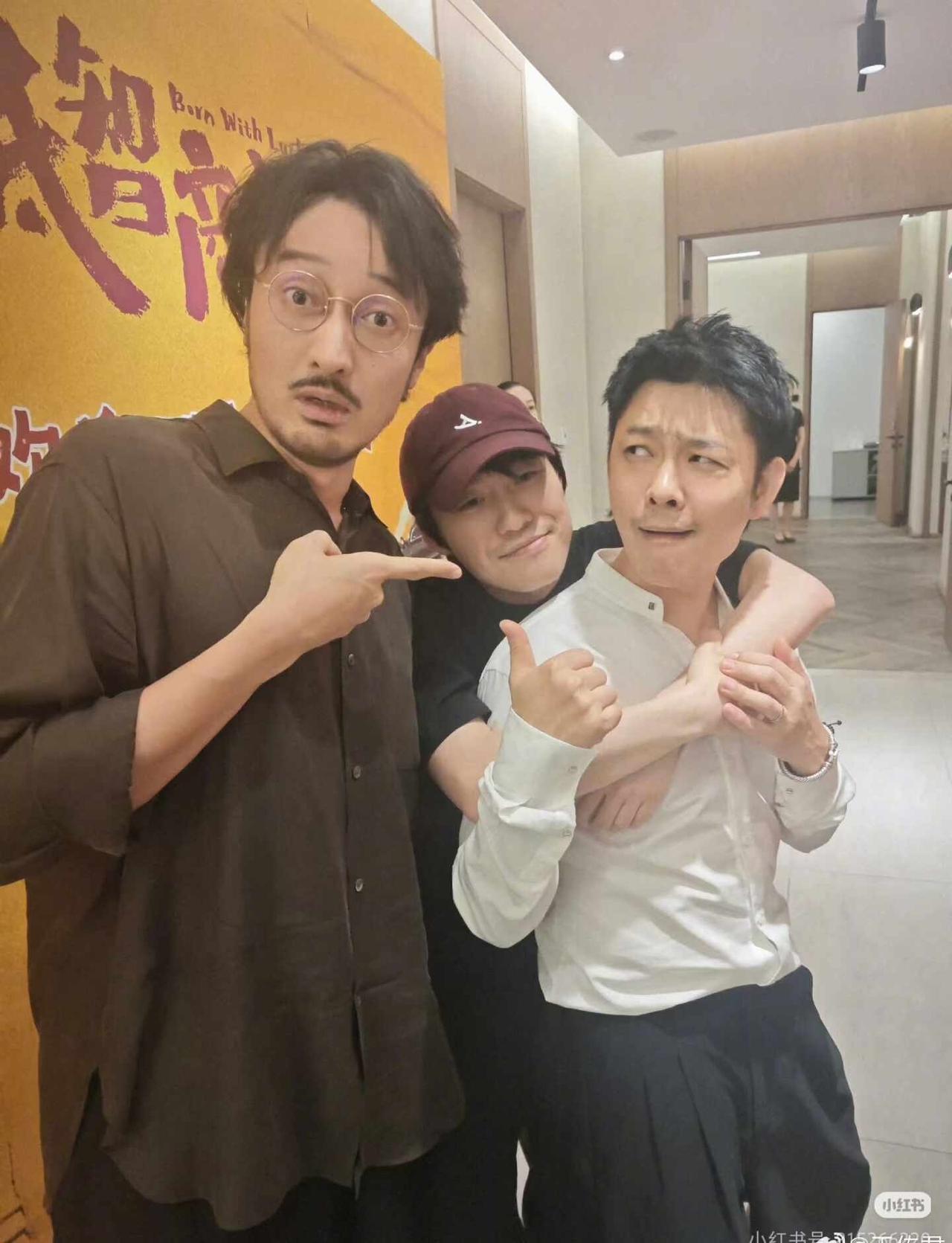居然，还有售后????
是不是怕我们走了，一点点往外放?
我真觉得这是殊荣了，还