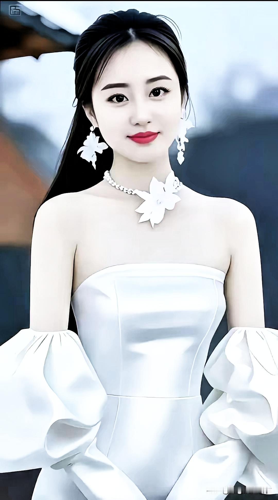 梦幻白纱裙，优雅气质女神🌹✨