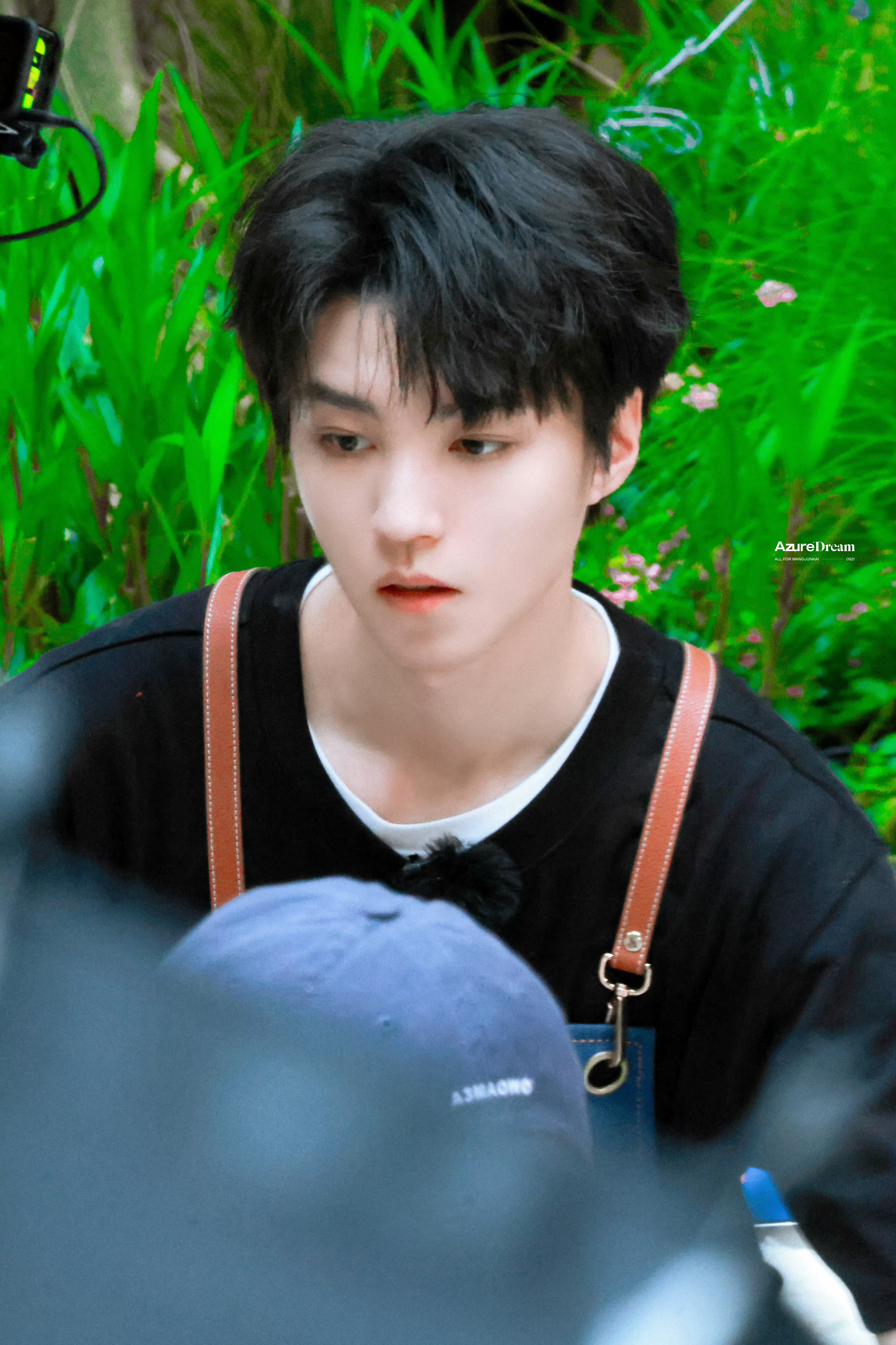 王俊凯 💙王俊凯花西子首位全球彩妆代言人💙💙王俊凯法国希思黎首位全球品牌代