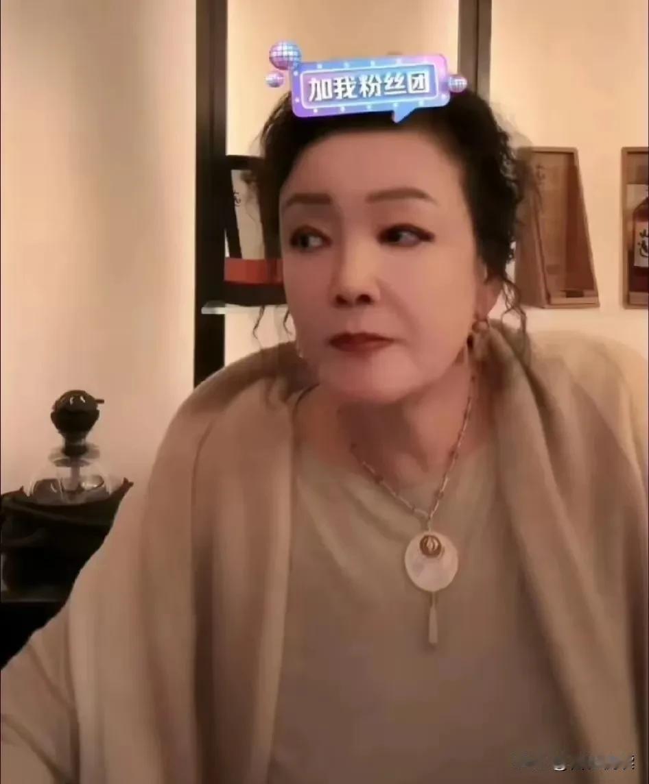 大家都听说了吧
战兰被汪小菲怼了

说句实话
这次汪小菲怼得好

因为早就说了