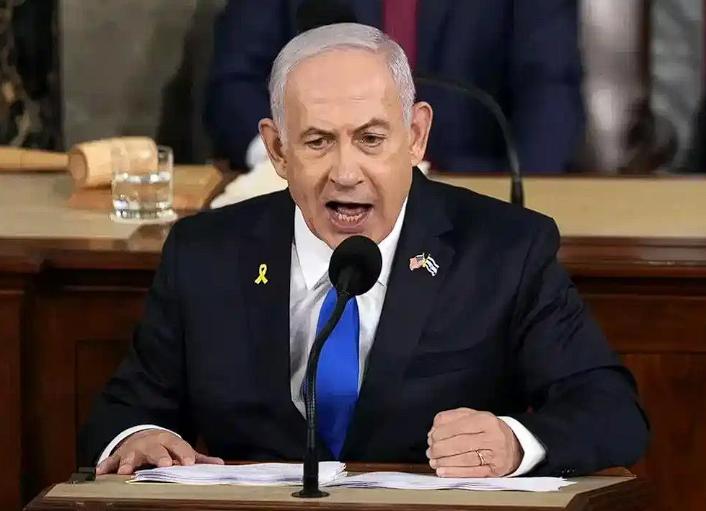 治不了俄罗斯，还治不了你？默茨一句话，以色列彻底怂了

谁能想到，一向在中东横着