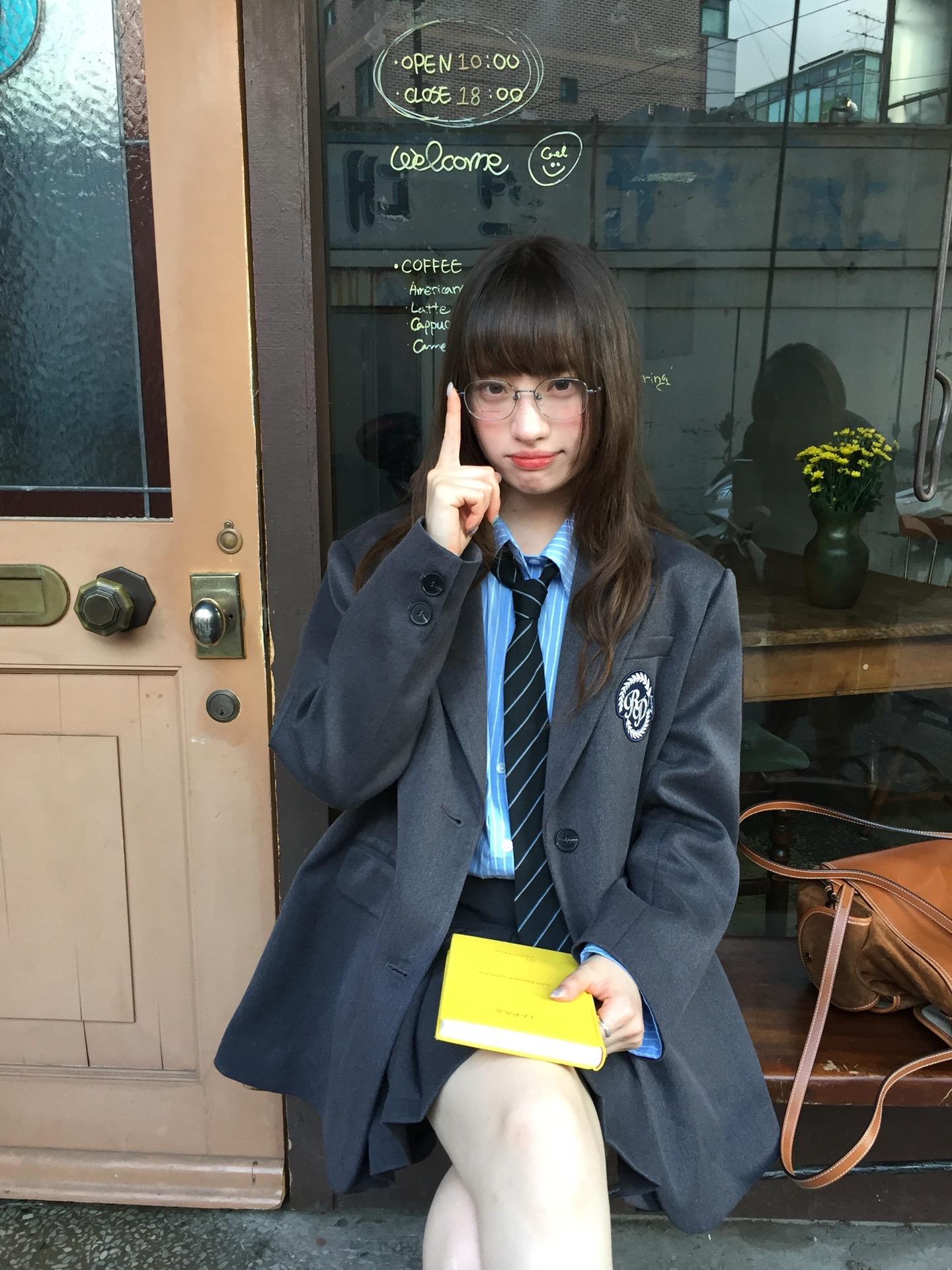 放学后⋆.˚⭒⋆.˚。