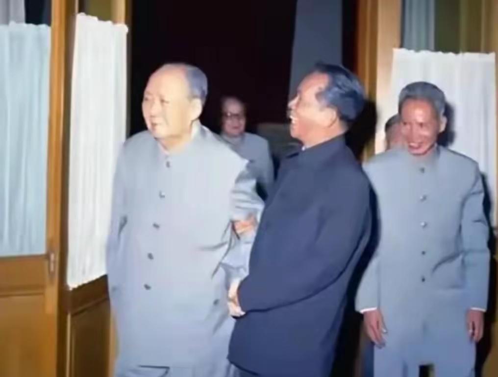 恩将仇报终自食恶果！28天雷霆一战，打醒东南亚霸权野心
 
谁能想到，曾并肩抗法